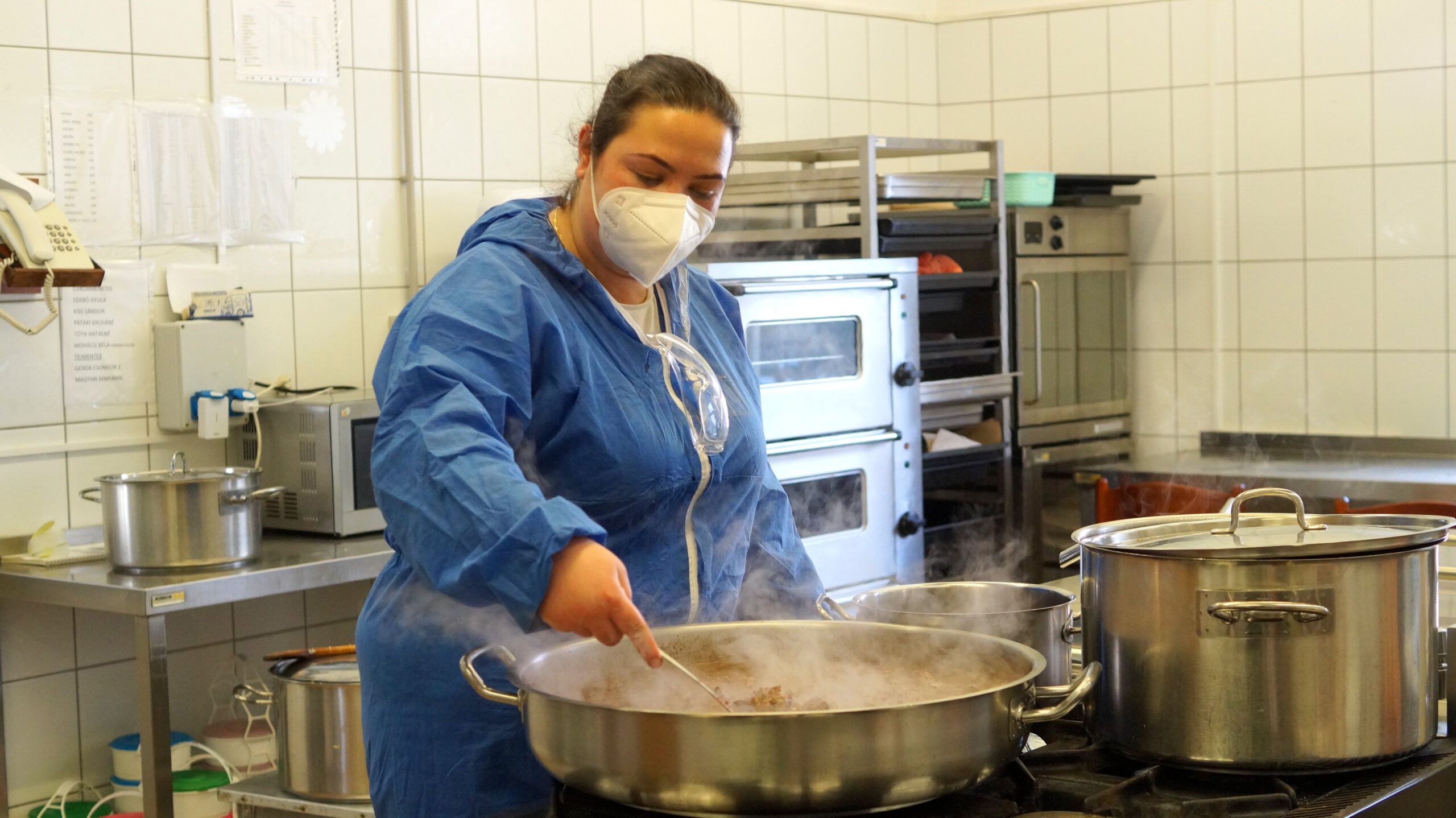 Köszönet intézményeink munkatársainak